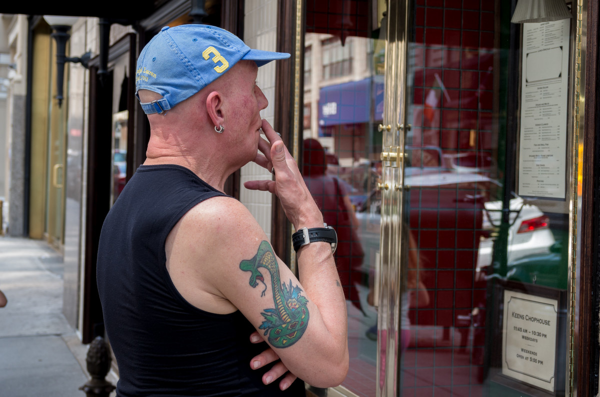 Leica X Vario (Typ 107), 28-70mm @ 70mm, 1/100th @ f/6.4, ISO 200Click for 100% Crop