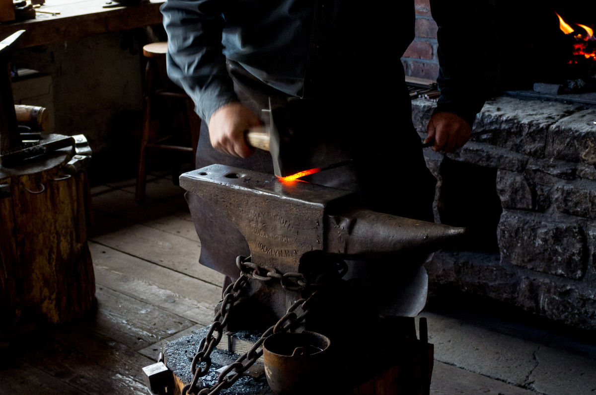 Making nailsLeica X Vario (Typ 107), 28-70mm @ 70mm, 1/60th @ f/6.4, ISO 1600Click for 100% Crop